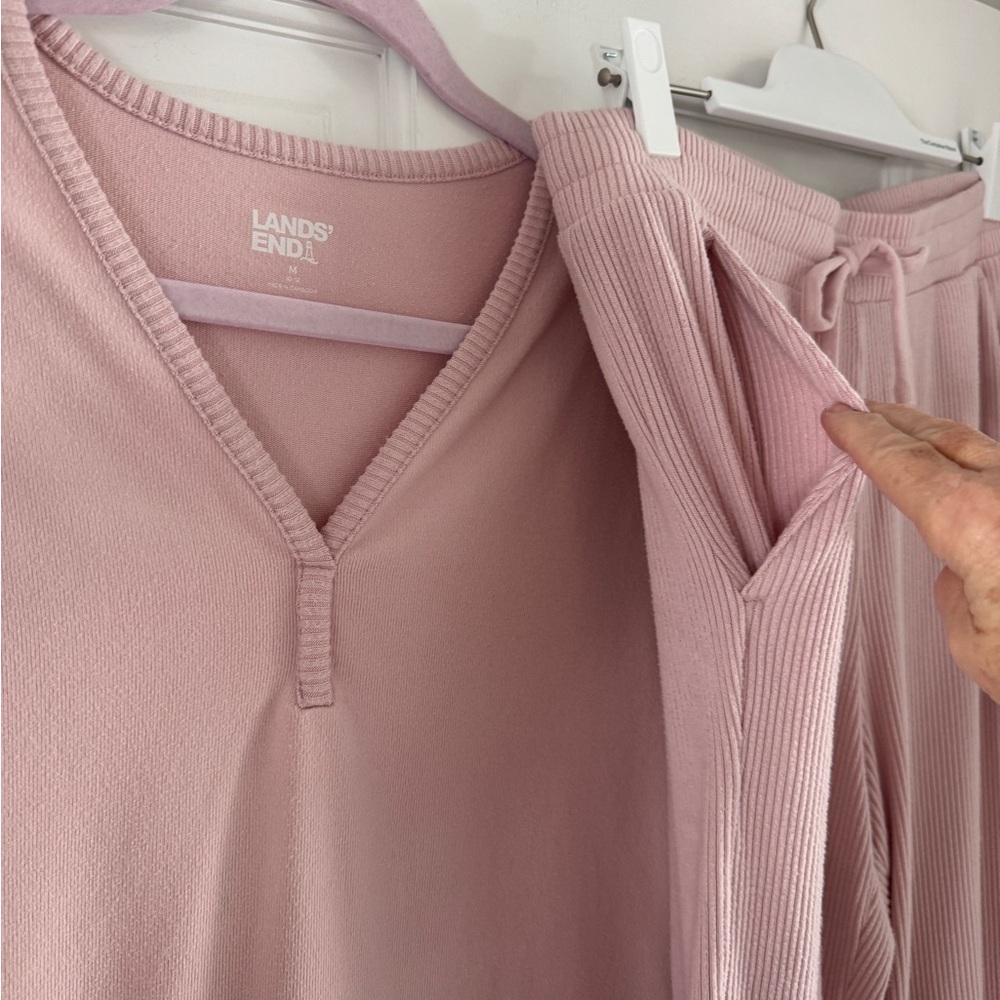 Lands End Pajama Set - Picture 12 of 14